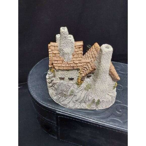 David Winters Cottage House Green Dragon Pub 1983 in original box Retail $49.95 - Picture 3 of 4